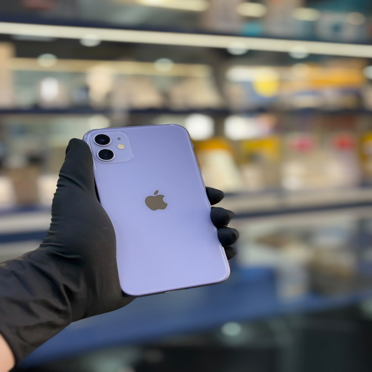 IPHONE 11